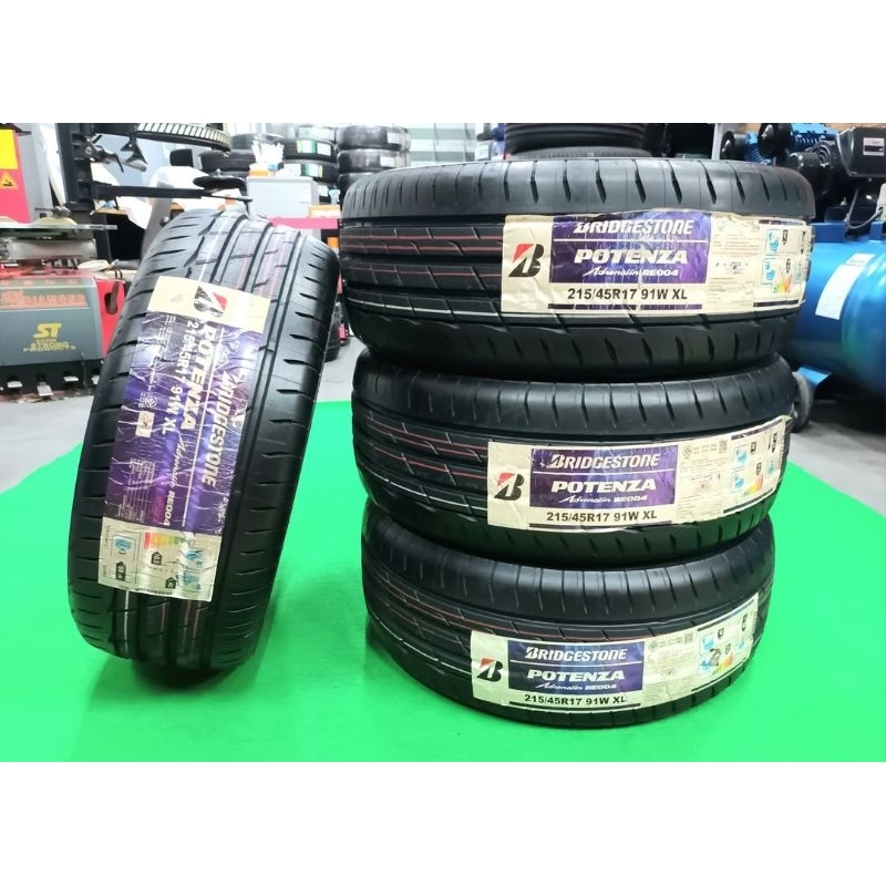 ยางใหม่ค้างปี 215/45R17 Bridgestone Potenza RE004 ผลิตปี 2020+2021 ประกันบวม 2 ปี จุ๊บลม 4 ตัว จัดส่