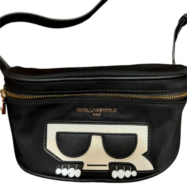 กระเป๋าคาดอก Karl Lagerfeld Belt Bag น่ารักสุดๆ มือสอง (สภาพ 99%) ใช้ไปแค่ครั้งเดียวค่ะ