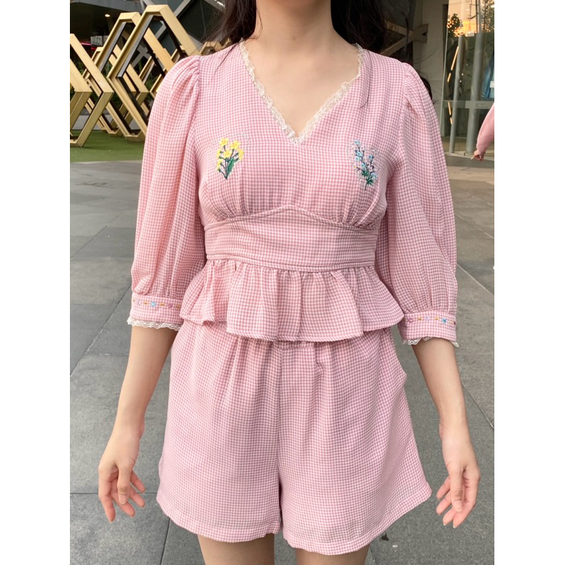 ส่งต่อชุดเซ็ต มือ2ของ Lyn around พร้อมส่ง