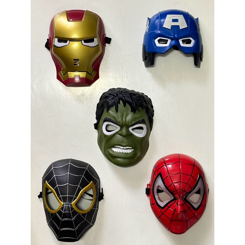 หน้ากากของเล่น Avengers มือสอง