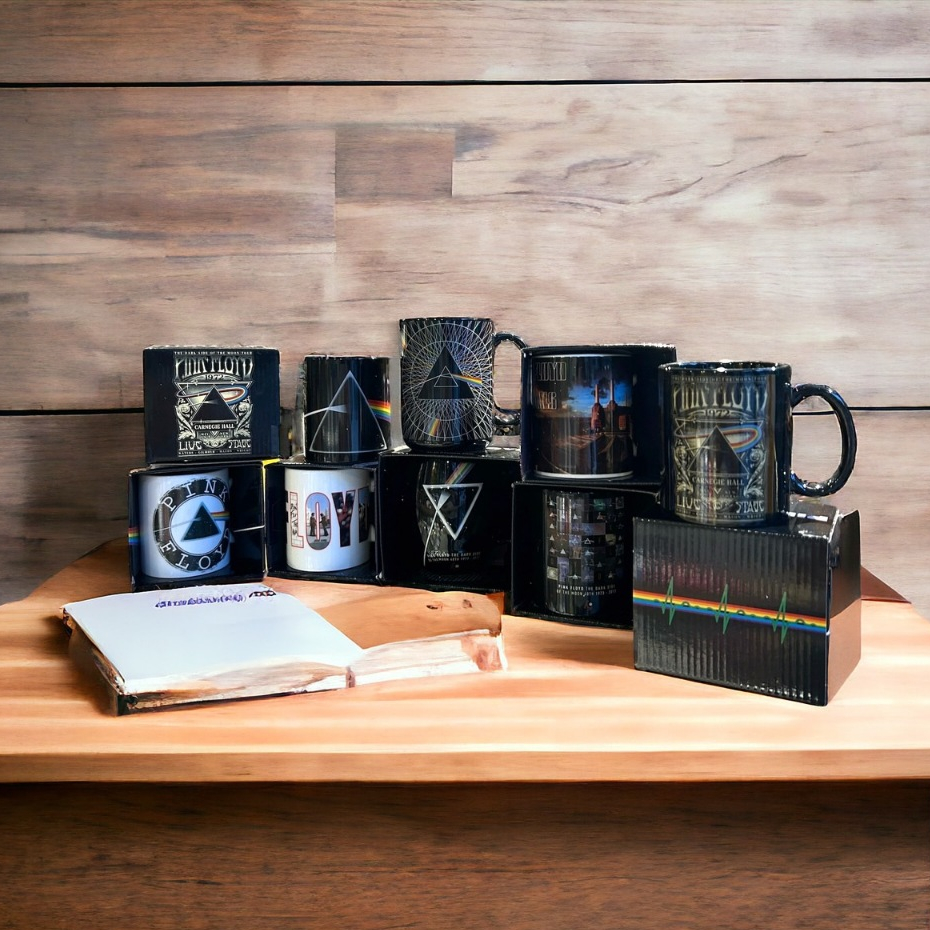 แก้วมัคเซรามิค แก้วกาแฟ แก้วน้ำ แก้วสกรีน ของขวัญ วงดนตรี Pink Floyd  Mug มือ 1 ของแท้