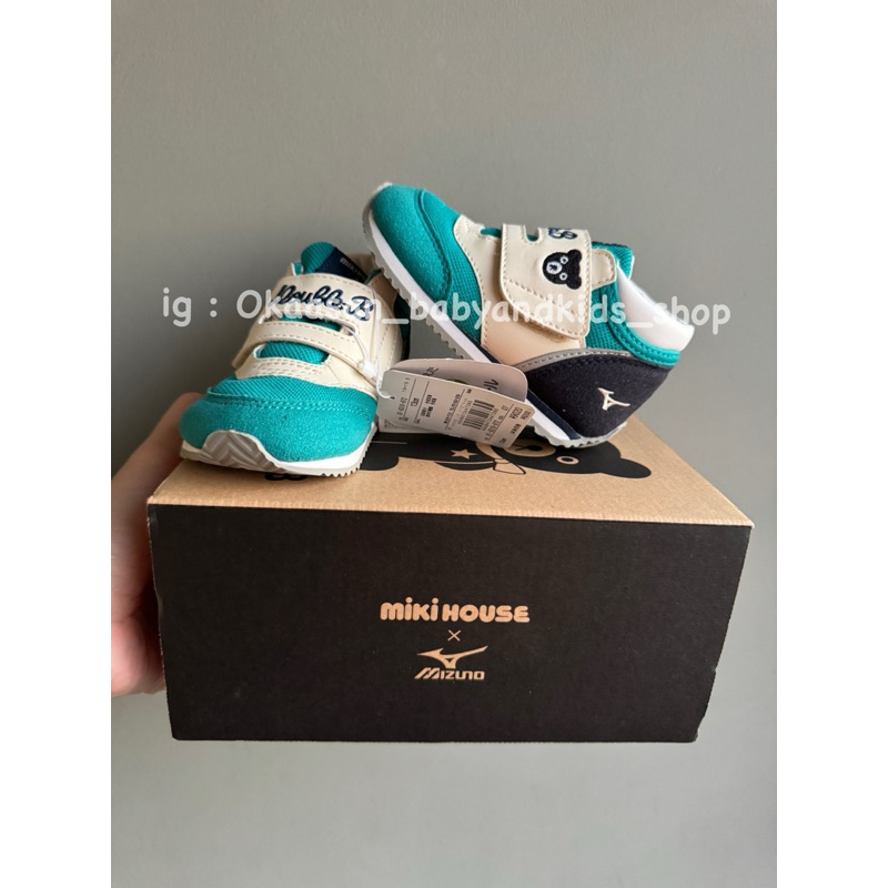 พร้อมส่ง🇯🇵รองเท้าผ้าใบเด็กมิกิเฮ้าส์ mikihouse double b size 13.0 cm ใหม่ ป้ายห้อย พร้อมกล่องตรงรุ่น