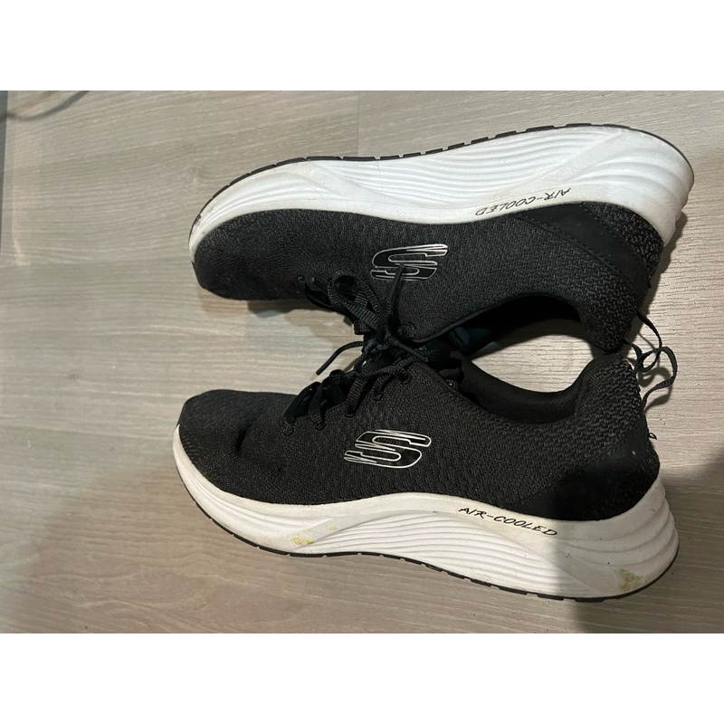 ส่งต่อรองเท้า Skechers (รุ่น Air cooled) สีดำ ผู้หญิง เบอร์36 ของแท้จากshop