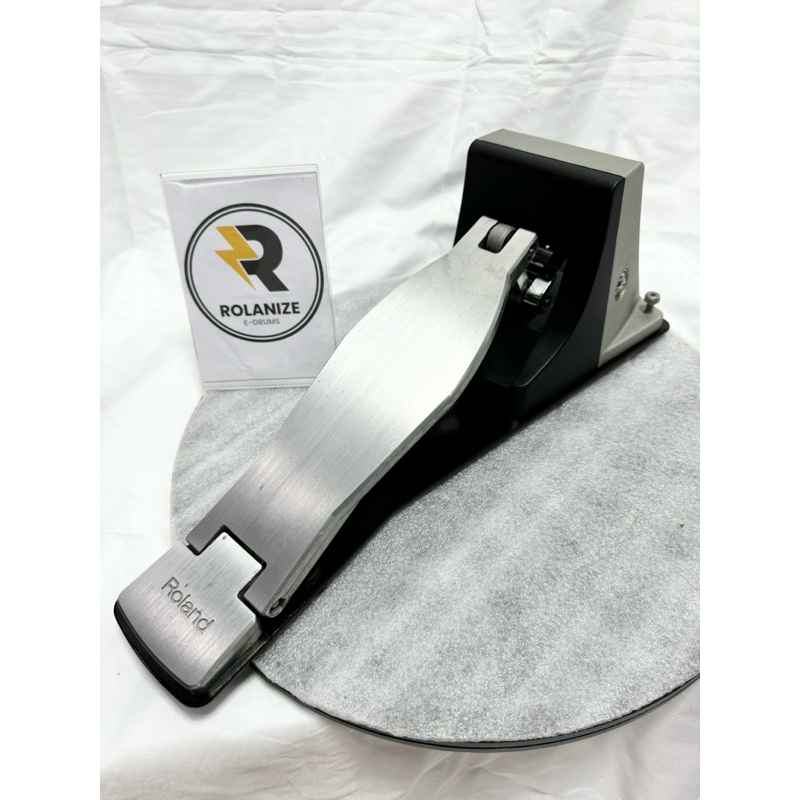 กระเดื่อง Roland KT-10