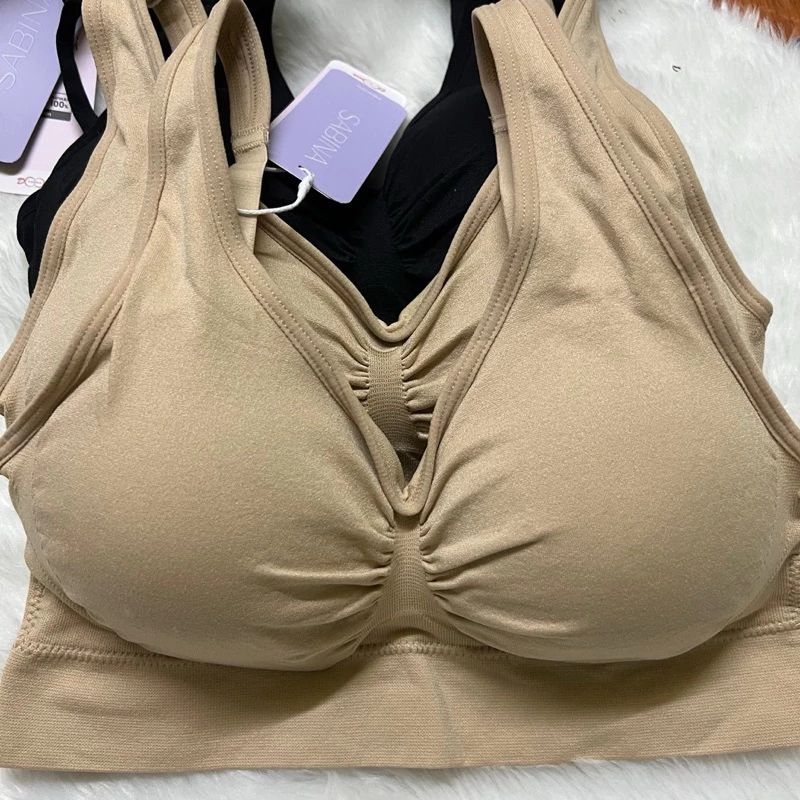 sabina happy freesize SBXA989 doom doom bra lv4 เสื้อชั้นในซาบีน่า สายเล็ก ตะขอหลัง ฟรีไซส์ ผ้ายืด ระบายอากาศ