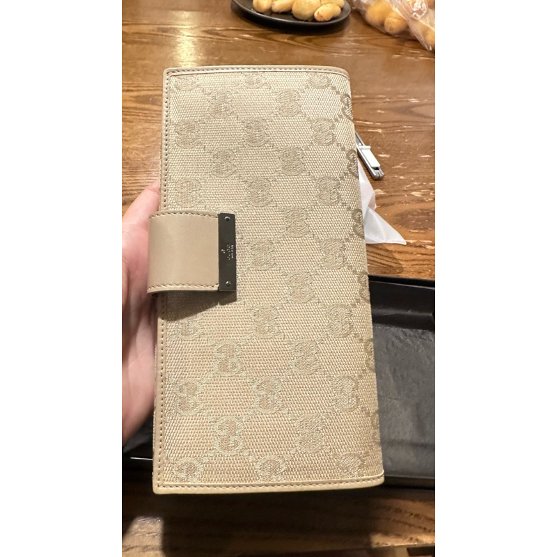 กระเป๋าสตางค์Gucciมือสอง