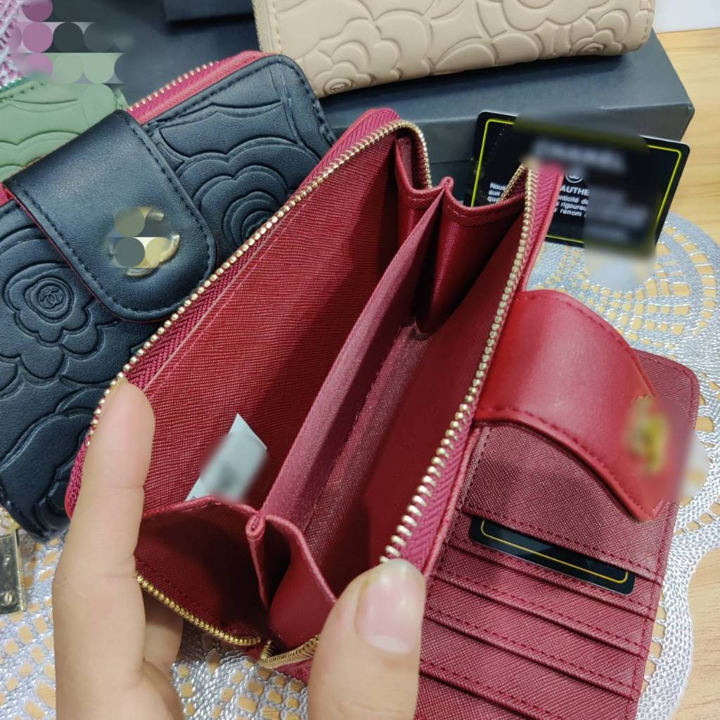 💁🏻‍♀️ กระเป๋าสตางค์ใบกลางสำหรับผู้หญิง 2 พับ 1 ซิปขนาด 6 นิ้วสำหรับผู้หญิง🔥