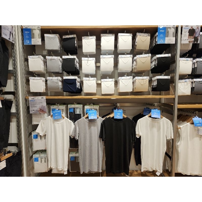 รับหิ้วUniqlo ของแท้ เสื้อยืดผ้าแอริซึ่ม AIRism มีทั้งคอกลม คอวี ผ้าคอตตอน สำหรับหนุ่มๆที่ต้องการเสื