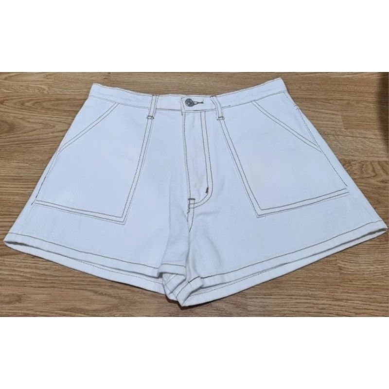 Sunny Express 101 - Sunny Denim Shorts กางเกงยีนส์ขาสั้นสีขาวไซส์ S