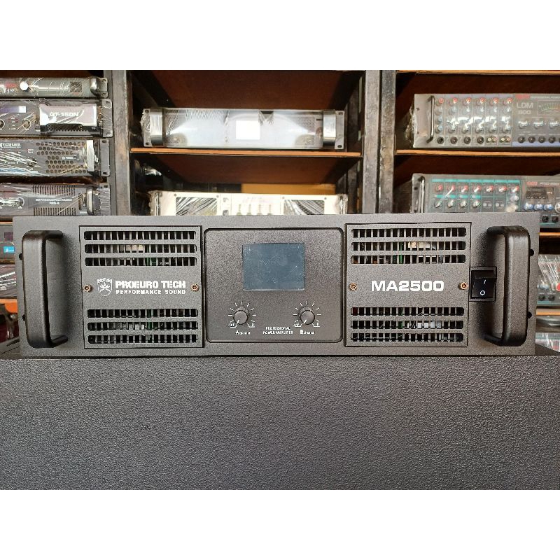 แอมป์ขยาย PROEUROTECH MA-2500 1300Wx1300W 8โอม