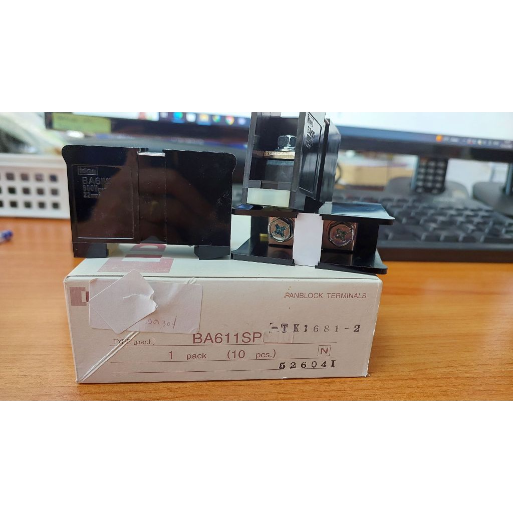 "IDEC" TERMINAL BLOCK BA611SPN10 (TK1681-2)  จำหน่ายต่อ1ชิ้นคะ  ***(สามารถออกใบกำกับภาษียอด500บาทขึ้