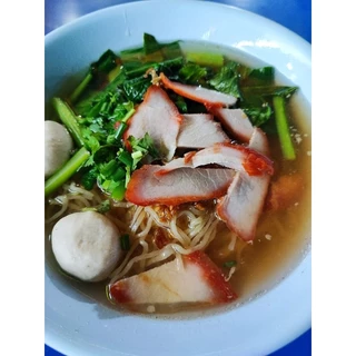ลูกชิ้นหมู ตรา ตี๋อินเตอร์ ขนาด 400 กรัม (จัดส่งพร้อมถุงเจล Icepack)