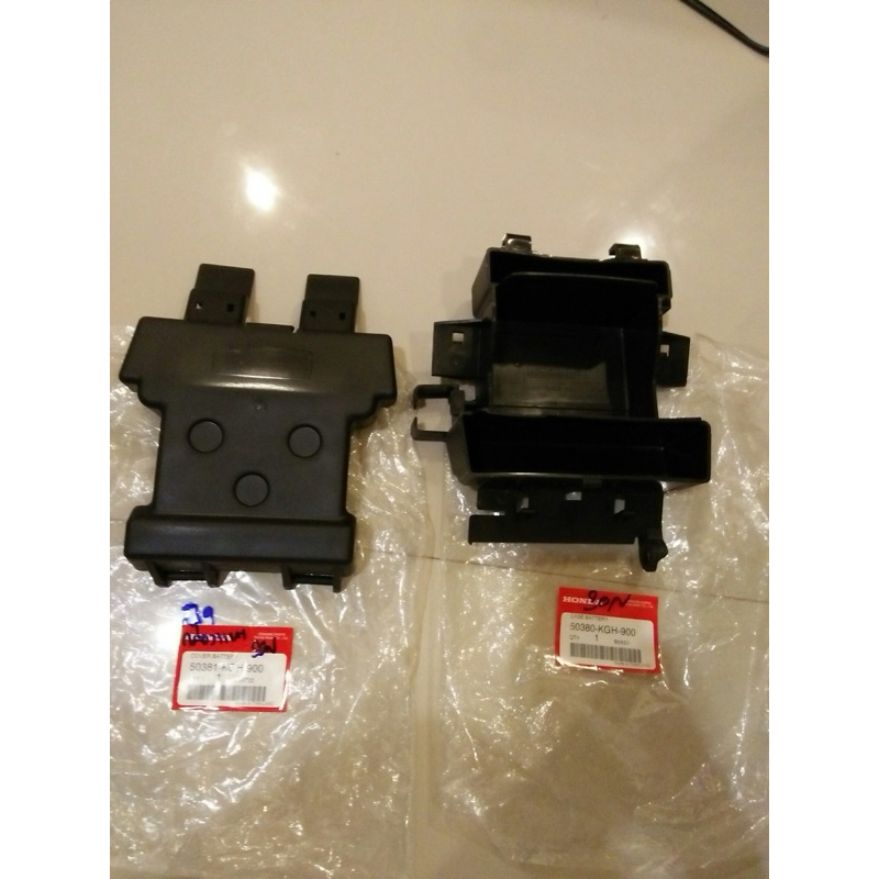 กล่องแบตSonicแท้ศูนย์ใส่ได้ตัวเก่าและใหม่🔹 50380-KGH-900 กล่องแบต50381-KGH-900 ฝาปิด