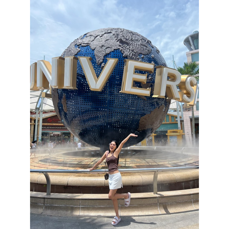 ส่งต่อกระโปรง WHAT.SHE.WEAR🤍 มีถุง มีป้าย ไซส์ Sสีขาว (usedใส่ไปสิงคโปร์ 1 ครั้ง)