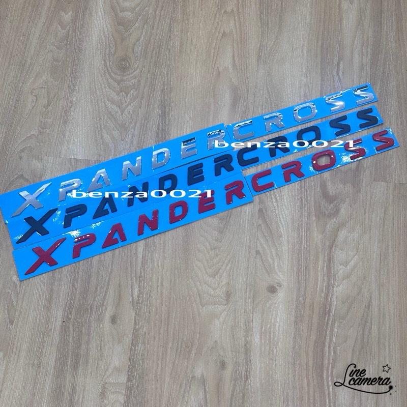โลโก้ XPANDER CROSS ขนาดสูง 3.2 cm ติดฝากระโปรงหน้ารถ มิตซูบิชิ เอ็กซ์แพนเดอร์ ครอส ปี 2021