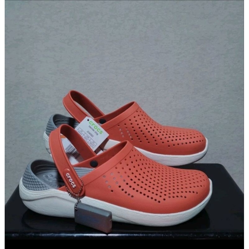 Crocs Lite Ride Clog รองเท้าแตะ แบบลำลอง มาใหม่สุดฮิต ใส่ได้ทุกเพศ มีส่วนลดราคา