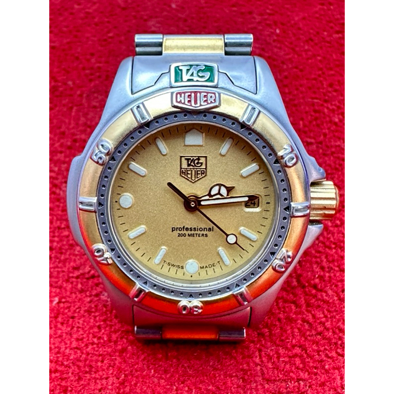TAG HEUER professional  200 m Quartz ซีรี่ย์ 4000 ตัวเรือน 2 กษัตริย์ นาฬิกาผู้หญิง มือสองของแท้