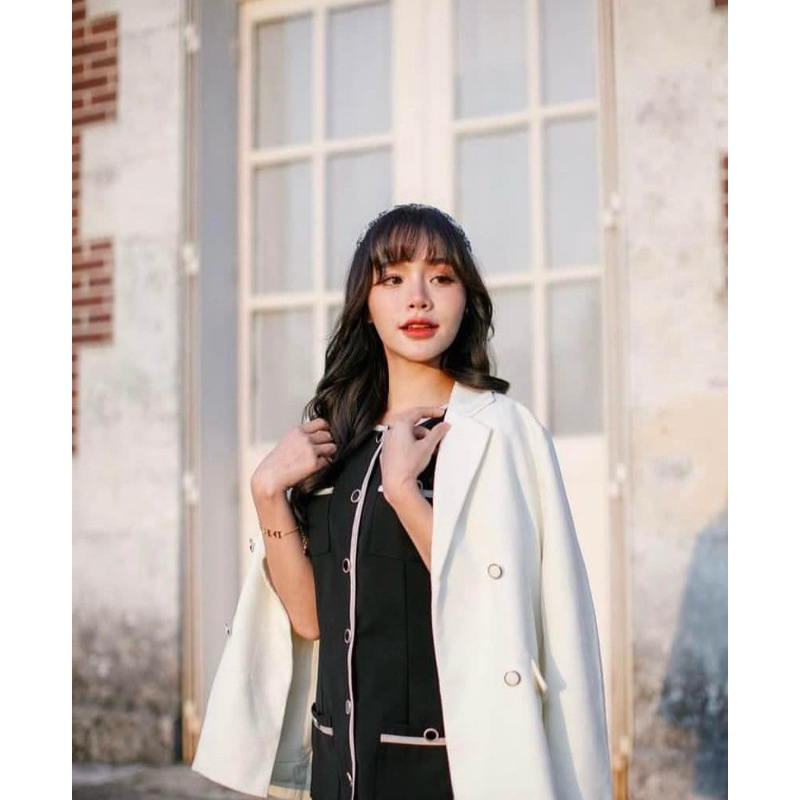 ส่งต่อ lamignonne Blazer ผ้าทวิต สีขาว