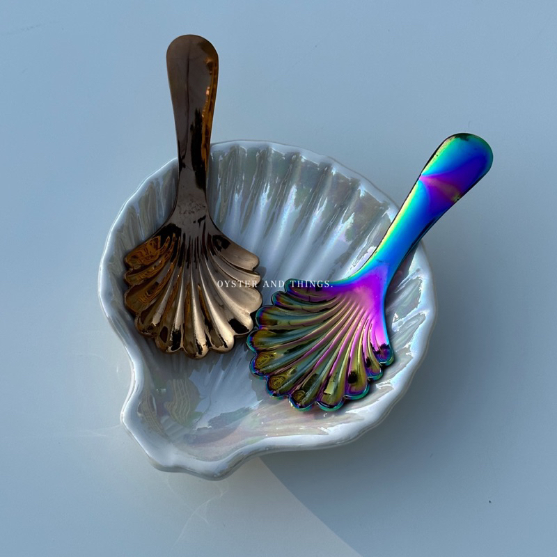 ช้อนรูปหอยด้ามสั้น I Shell spoon petite I Oyster and Things.