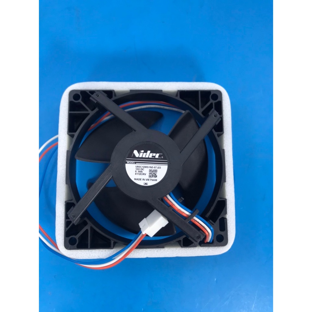 ST4900 HITACHI PTR-VG490P3*012 ฮิตาชิ พัดลมตู้เย็น อะไหล่ใหม่/แท้บริษัทพาร์ท กว้างคูณยาว 9x9CM.R-V40