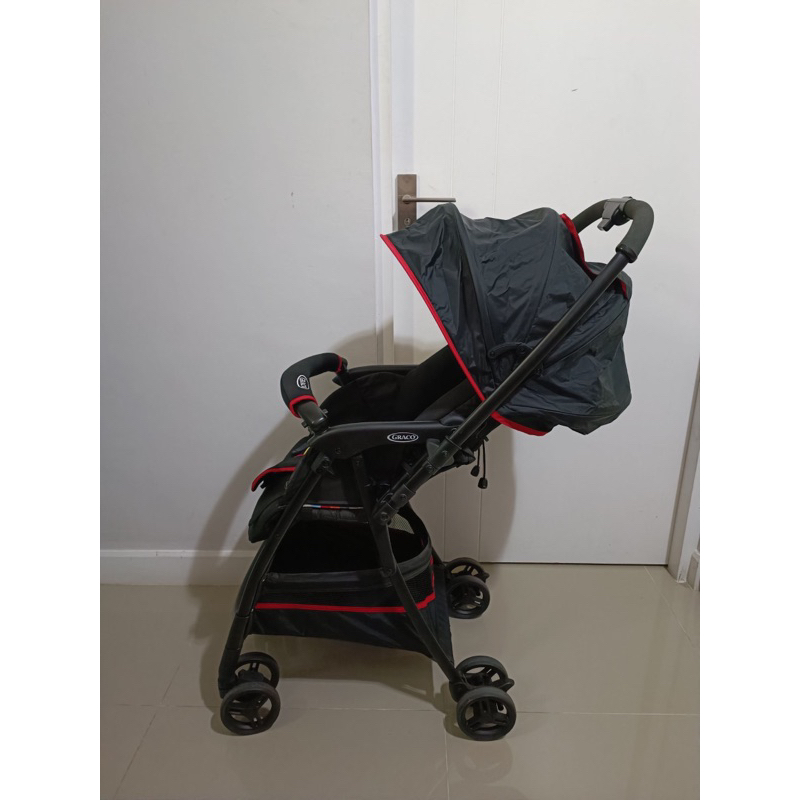 GRACO รถเข็นเด็ก รุ่น Citi Go Stroller น้ำหนักเบา 4.2 kg. (มือ2แม่ค้าใช้งานเอง)