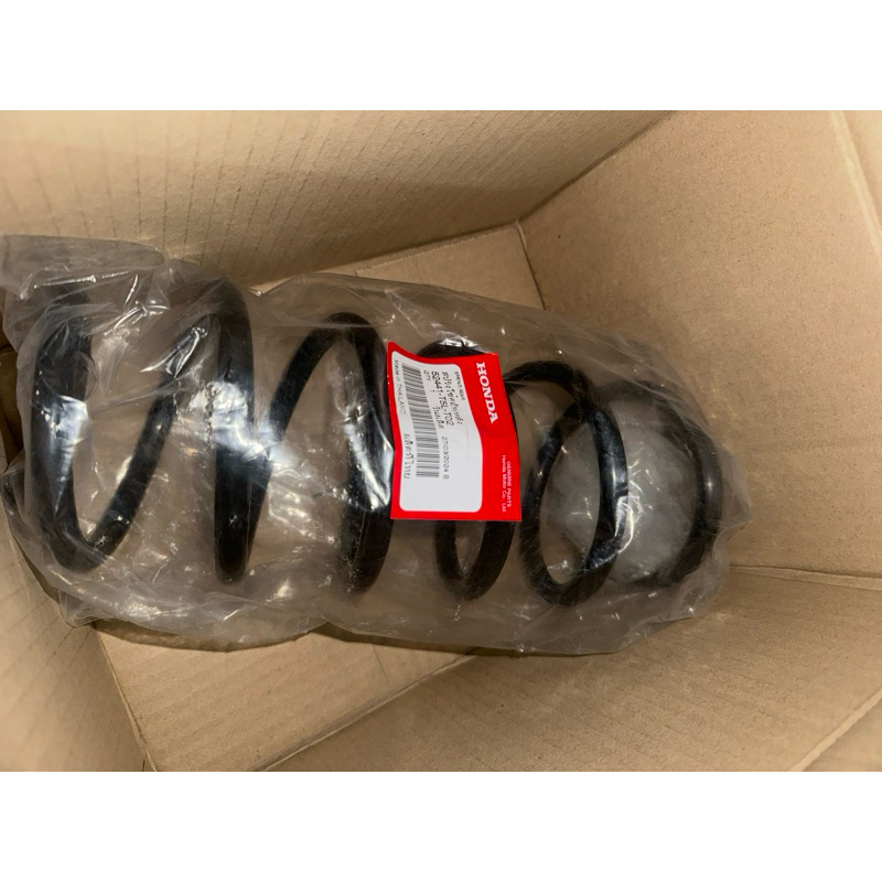 JAZZ GK สปริงคอยล์หลัง JAZZ"15-19 แท้ ราคาต่อชิ้น ต้องสั่งยกคู่ ห้างบังคับขายทีละ 2 รบกวนสั่งเป็นคู่ครับ