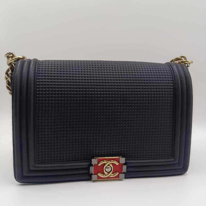 กระเป๋าชาแนลบอย ลิมิเต็ด size 10" จัมโบ้ หนังแท้ 100% คาเวียร์#Chanel #boy มือสอง✌️✅งานคัด✅ งานลุ้นแท้ ✅งานตู้🇰🇷🇯🇵