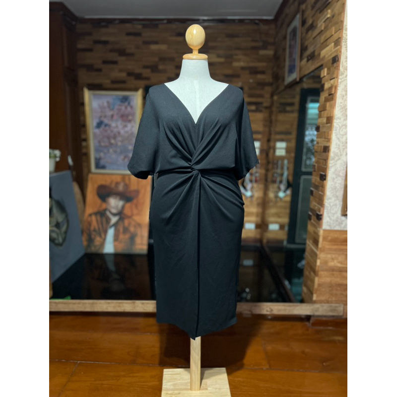 ชุดเดรสสีดำ(brand Boohoo) ใส่ทำงาน ใส่ออกงานก็สวยดีไสตล์สาวโบโฮ