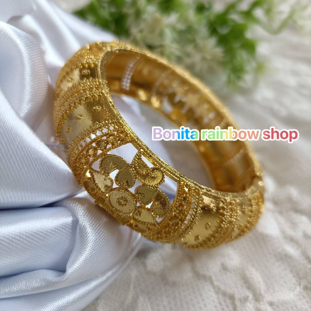 กำไลข้อมือลายไทยโบราณ (ราคาต่อ 1 วง) สีทองลงยา งานสวยอย่างดี เครื่องประดับชุดไทย กำไลข้อมือรุ่น 20230