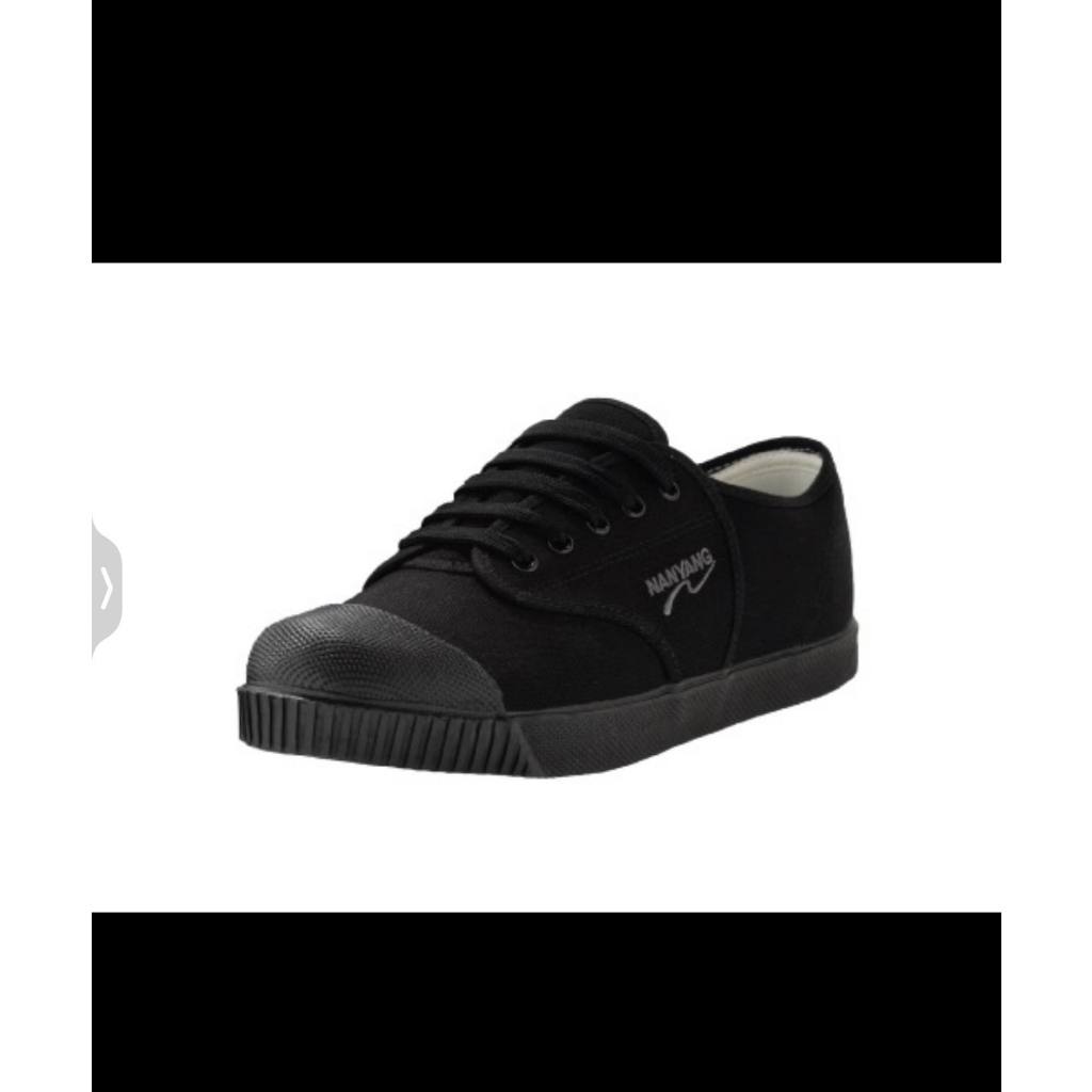 Nanyang รองเท้าผ้าใบ