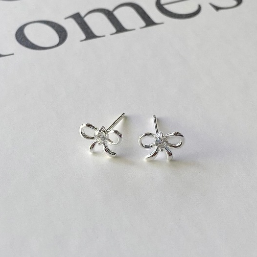 annita.silver -Tiny ribbon with cz //ต่างหูโบว์ประดับพลอยcz เงินแท้925  nickel free เหมาะกับคนแพ้ง่าย