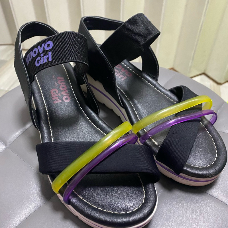 พร้อมส่ง😊 NUOVO รองเท้าแตะ สีดำ สีม่วง มีสาย 22ซม