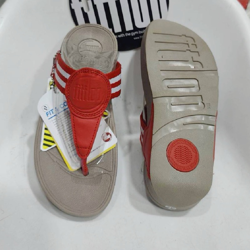 พร้อมส่ง !! รองเท้า Fitflop ผู้หญิง รองเท้าแตะเพื่อสุขภาพ ใส่สบายเท้า size 36.....40