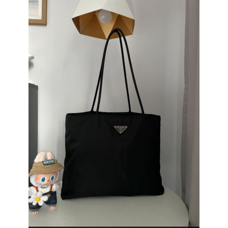 กระเป๋า Prada มือสอง ของแท้100% Prada สปาเกตตี้ (มี 1 ใบเท่านั้น)