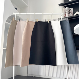 Mufffle skirt - กระโปรงผ่าข้างซิปข้าง ผ้าเปเป้🍒พร้อมส่ง