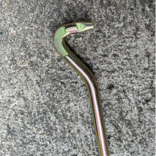 เหล็กหมุนยางอะไหล่ สีทอง(โตโยต้า อีซูซุ นิสสัน ฟอร์ด มาสด้า)…