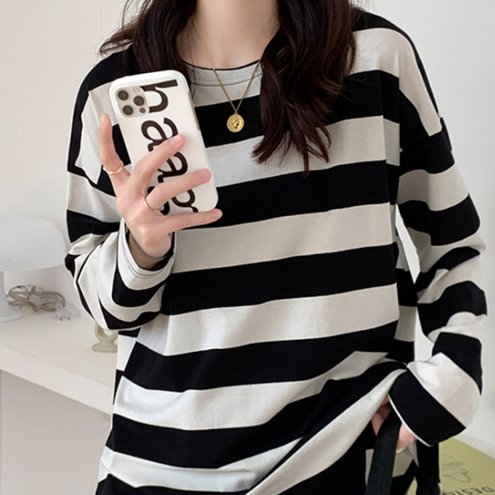 fashiongirl1688  พร้อมส่ง ใหม่ เสื้อยืดเเขนยาว ลายทางและลายเขียว เนื้อผ้าดีผ้ายืด ไม่ร้อนจ้า🎈🎈🎈