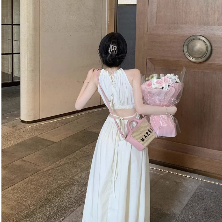 fashiongirl1688 ชุดเดรสกระโปรงยาว น่ารัก โชว์เอวข้างหลัง สายเดี่ยว สไตล์ลูกคุณหนูมาก สายหวานต้องมี
