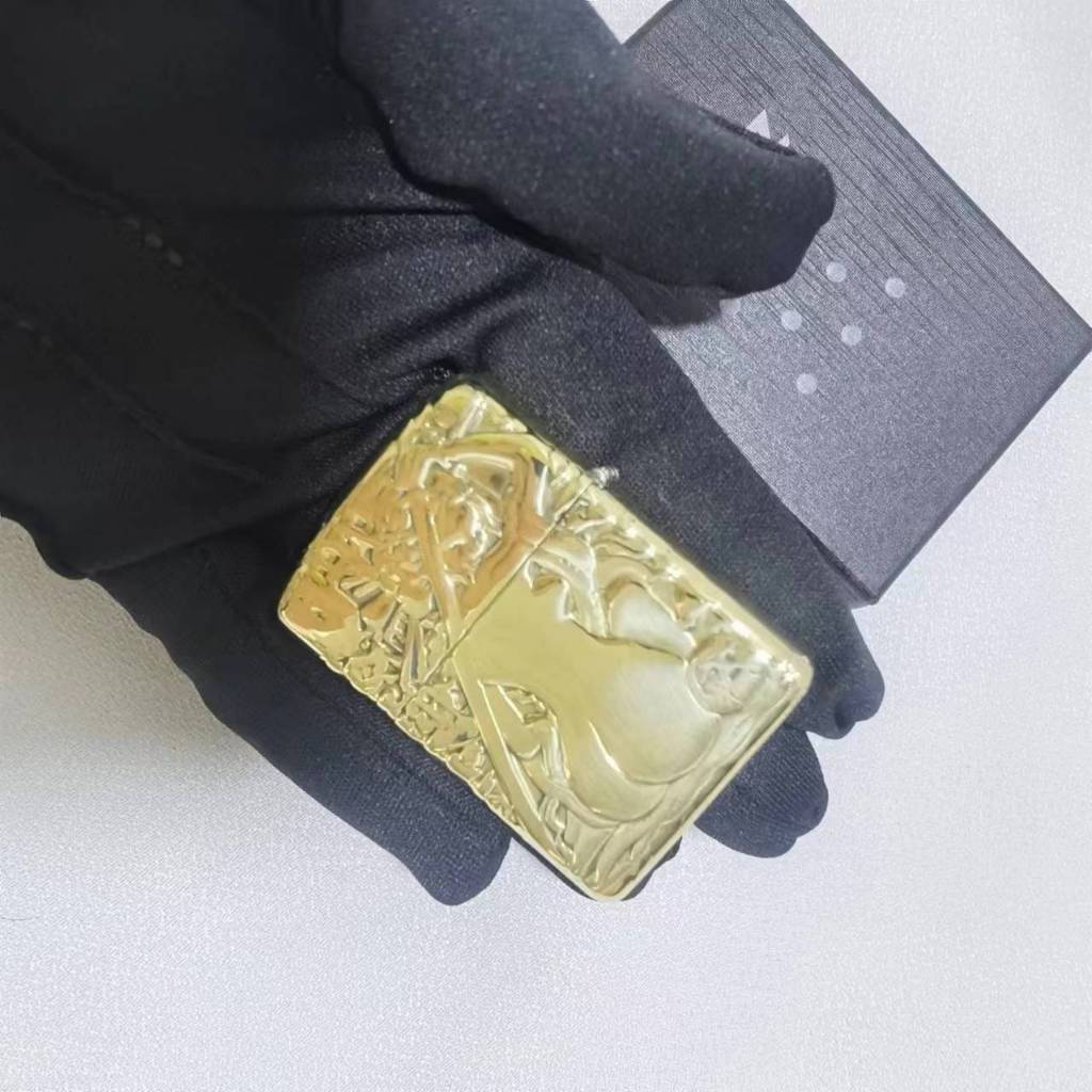 Zippo ทองแดงบริสุทธิ์เครื่องเกราะนูนเกอิชางูหญิง