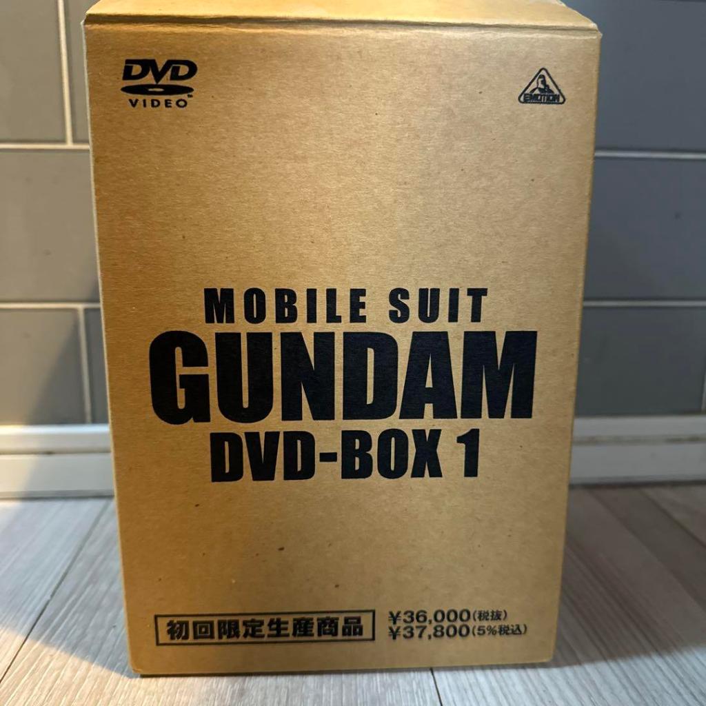 Bandai Mobile Suit Gundam DVD Box set 1 Japan lot กล่องคมกริบ มีกล่องน้ำตาล มาพร้อมกันดั้ม 1/200 HCM