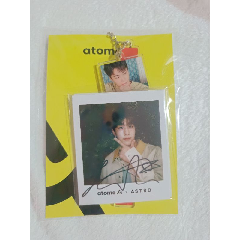 Moonbin Key holder atome
