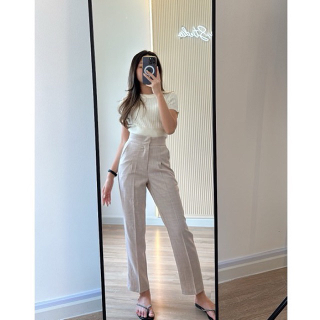 💓ส่งต่อ Wanisa Studio (วณิศา) กางเกงกระบอกเล็ก รุ่น 001 สีครีม มือสอง ใหม่ ไม่เคยใส่  ไซส์ XS