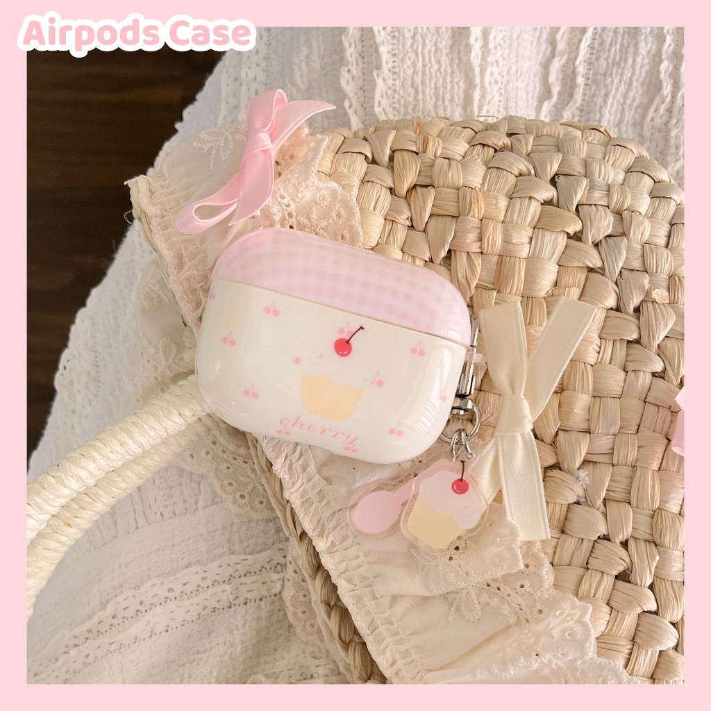 จัดส่งทันที เคส สำหรับ Airpods 3 case เคสหูฟัง AirPods 1/2/3/Pro/Pro 2 การ์ตูน เชอร์รี่ เค้ก พร้อมจี้ กันรอยขีดข่วน