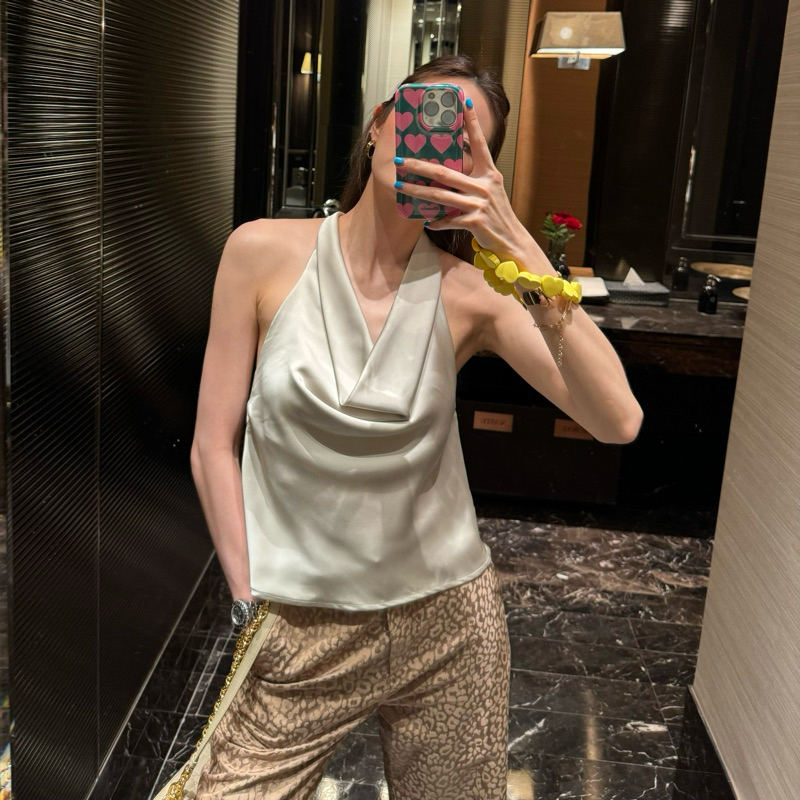 Helena Top เสื้อคล้องคอ