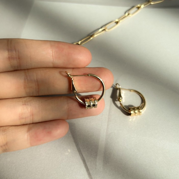 whisper.ring - Gemma Hoop