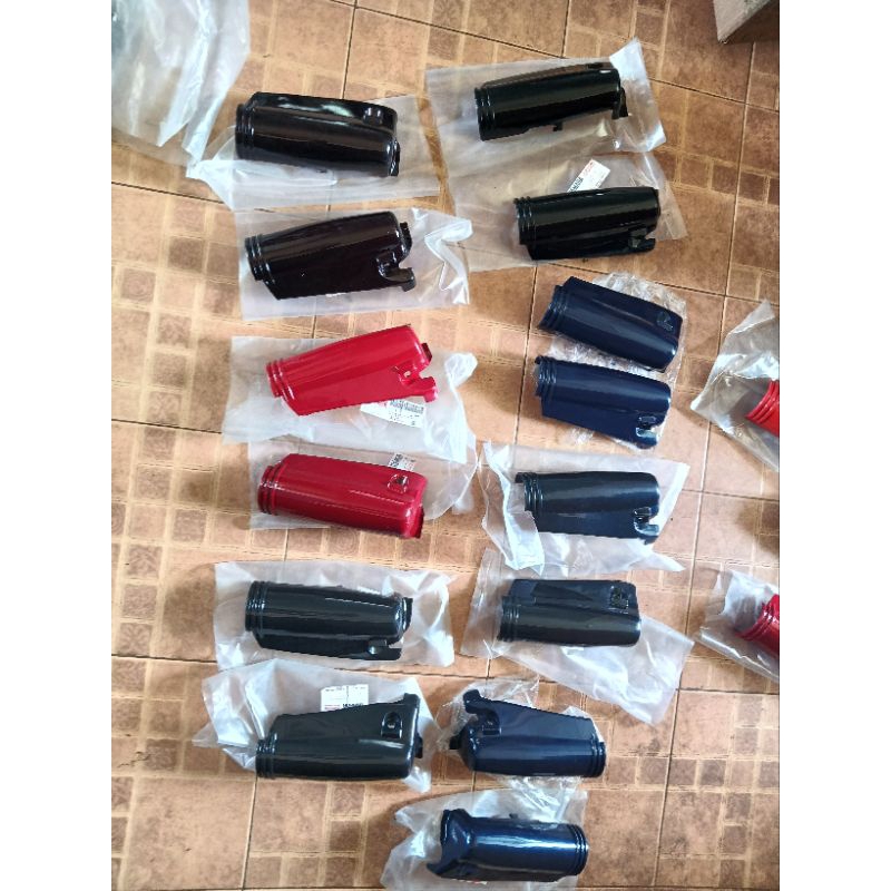 ชุดสีแท้ ครอบโช๊คหน้า ปิดโช๊คหน้า y100 (ขายเป็นคู่)และข้าง