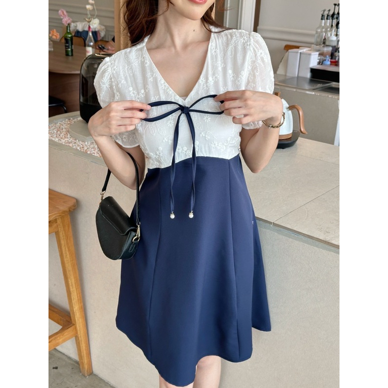 Lala dress เดรสออกงานแขนตุ๊กตาทูโทนลูกไม้ ป้าย mabel รูปที่ 6