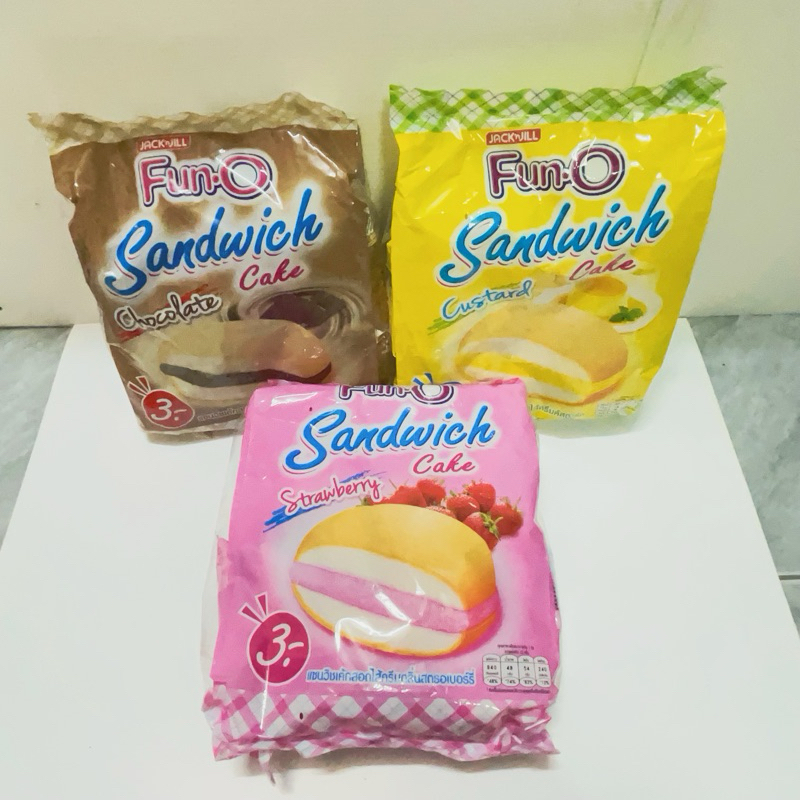 Fun-O ฟันโอ แซนวิชเค้กสอดไส้ครีมหลากรส บรรจุ 12 ชิ้น