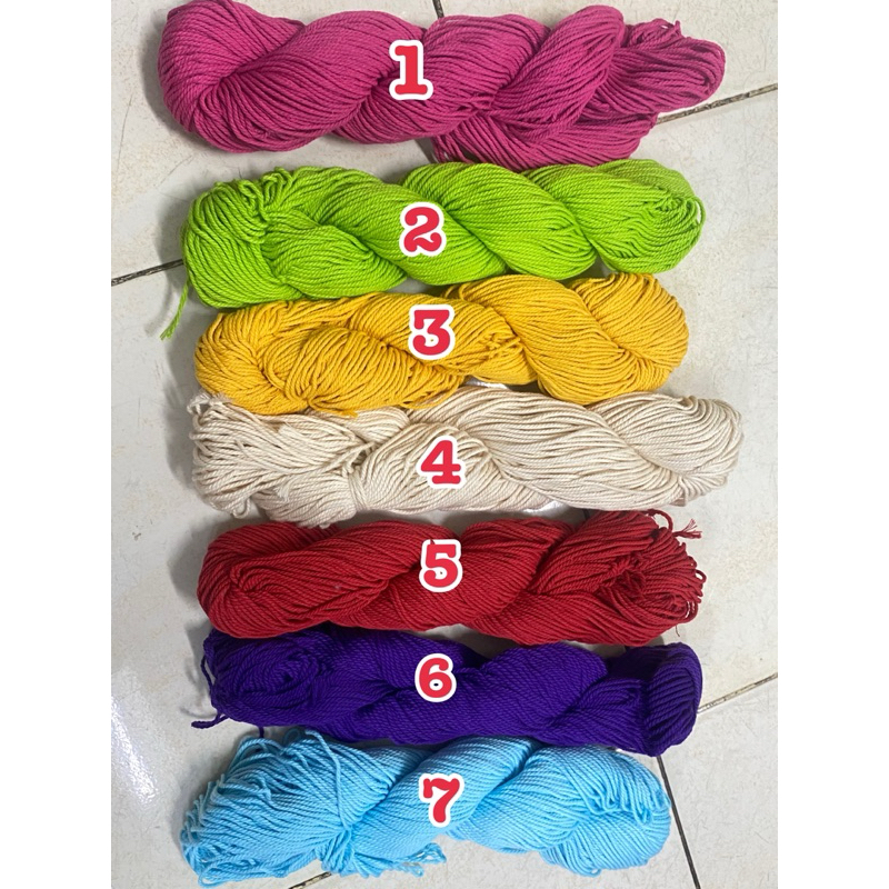 เชือกฟอกขนาด 1.5 มิลเนื้อนิ่มสีสวยน้ำหนัก 100 กรัมมัดละ 70 บาท