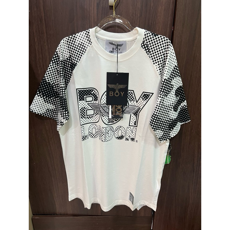 เสื้อ Boy London size L (อก40) ของแท้นำเข้าจาก shop เกาหลี 🇰🇷** พร้อมส่ง